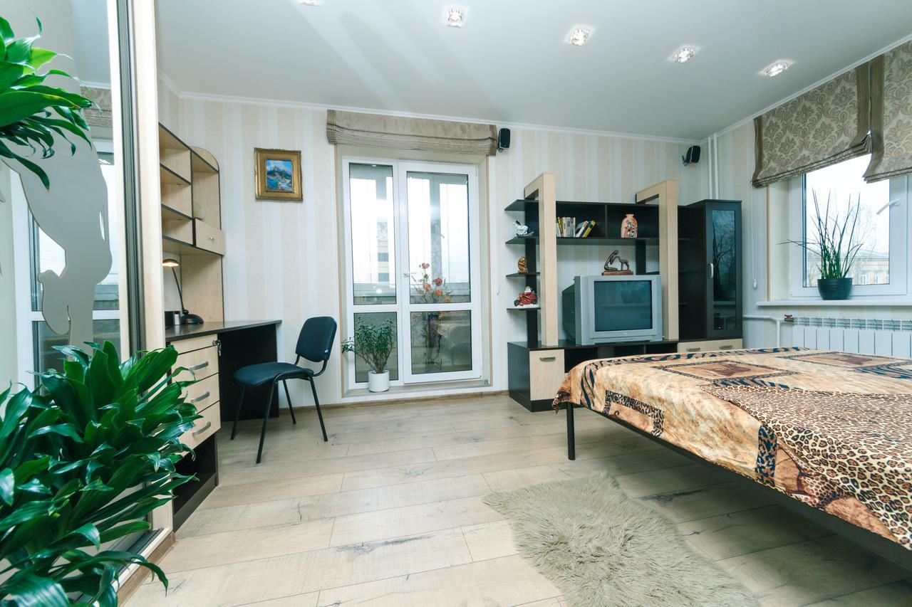 Apartment On Sevastopolska Square Kijev Kültér fotó