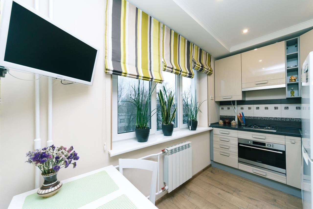Apartment On Sevastopolska Square Kijev Kültér fotó