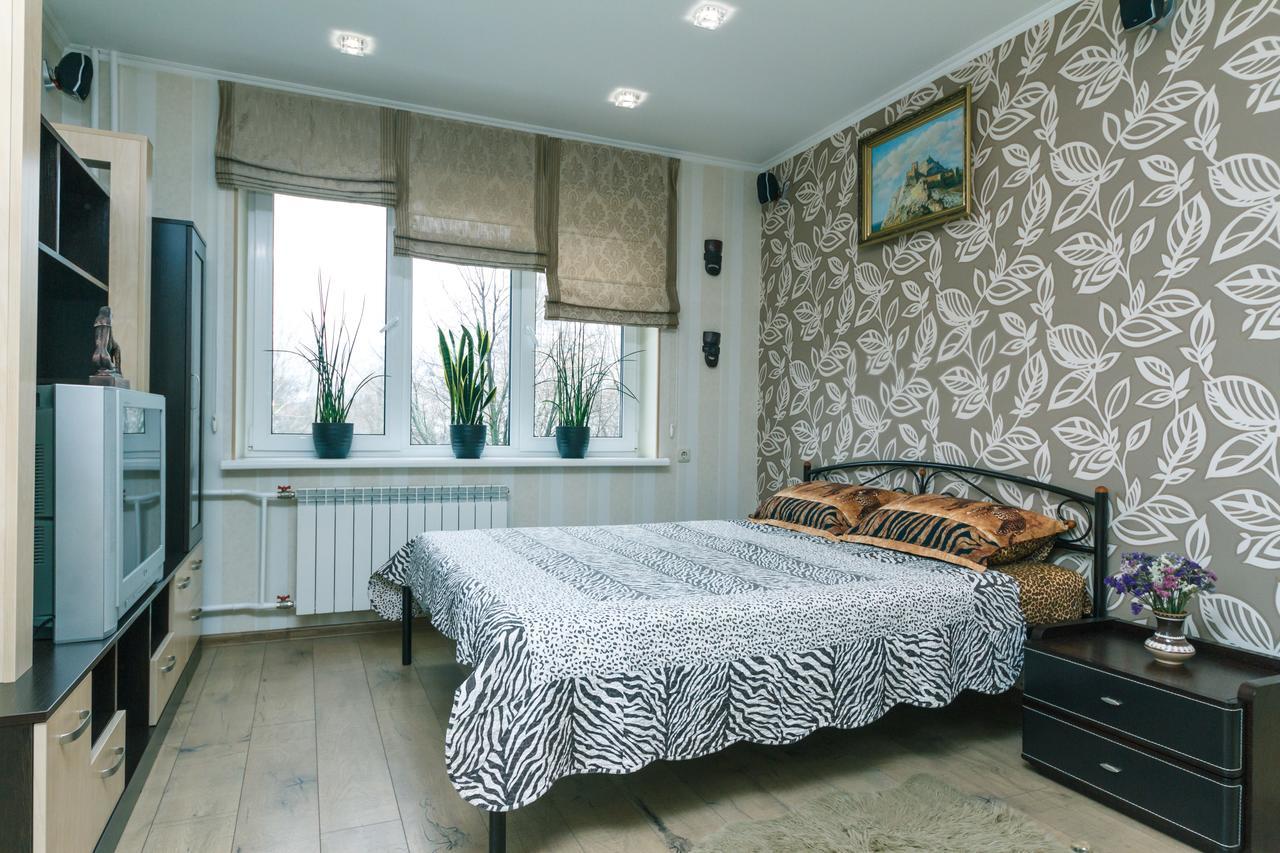Apartment On Sevastopolska Square Kijev Kültér fotó