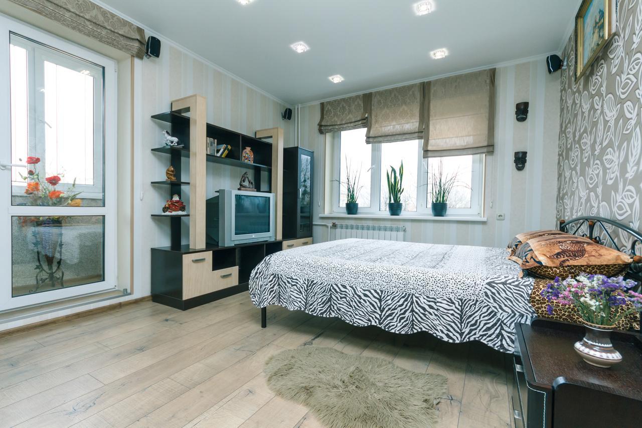 Apartment On Sevastopolska Square Kijev Kültér fotó